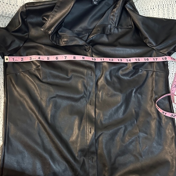New Look Black Faux Leather Button-Up Shirt – Long Sleeve‎ Collared Top - Picture 8 of 8